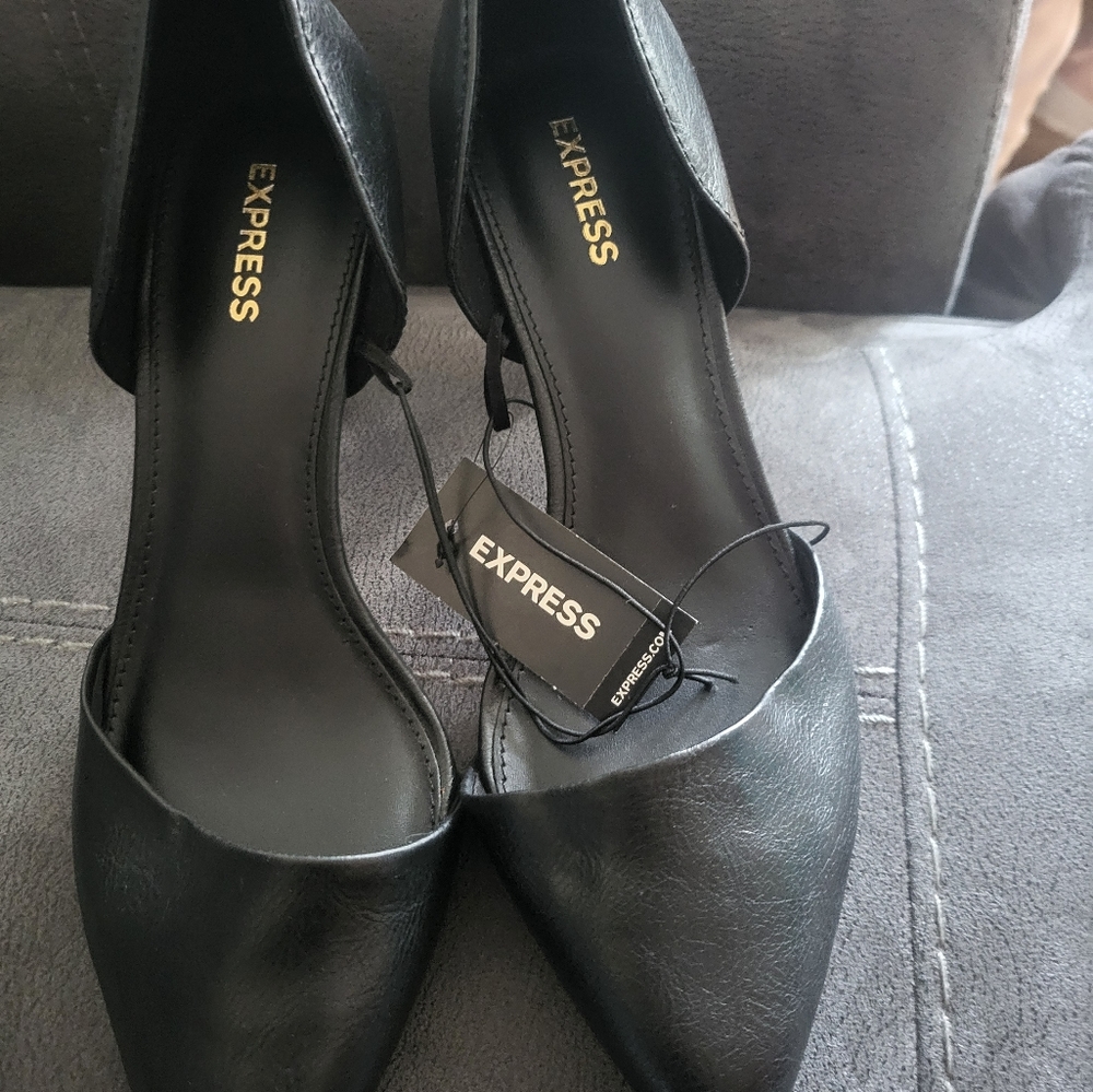 Express Black heels sz 7